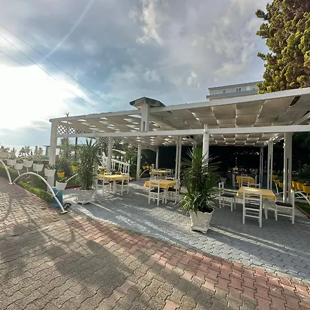Kristi Hotel